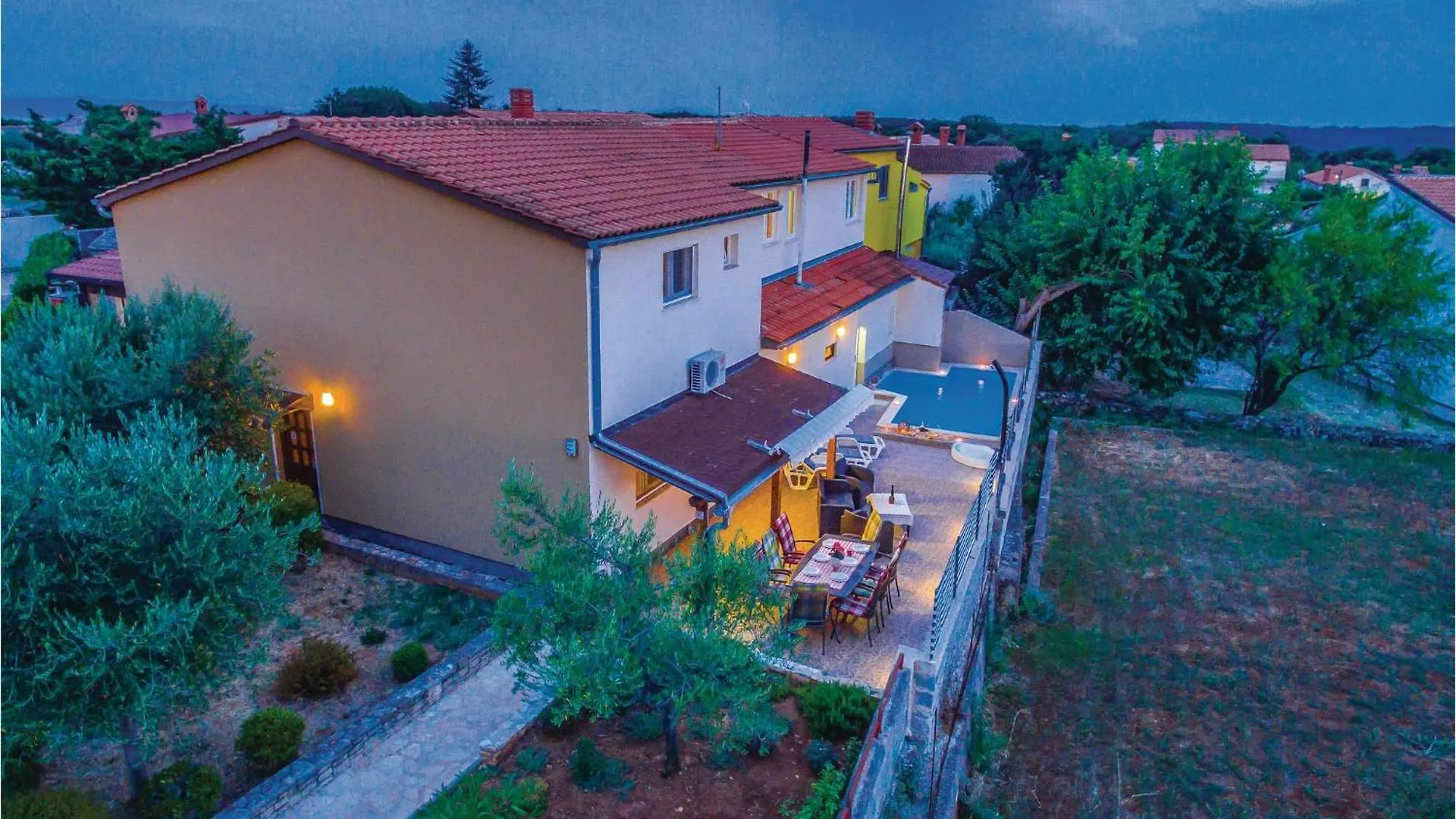Σπίτι διακοπών 5 Bedroom Lovely Home In Pavicini