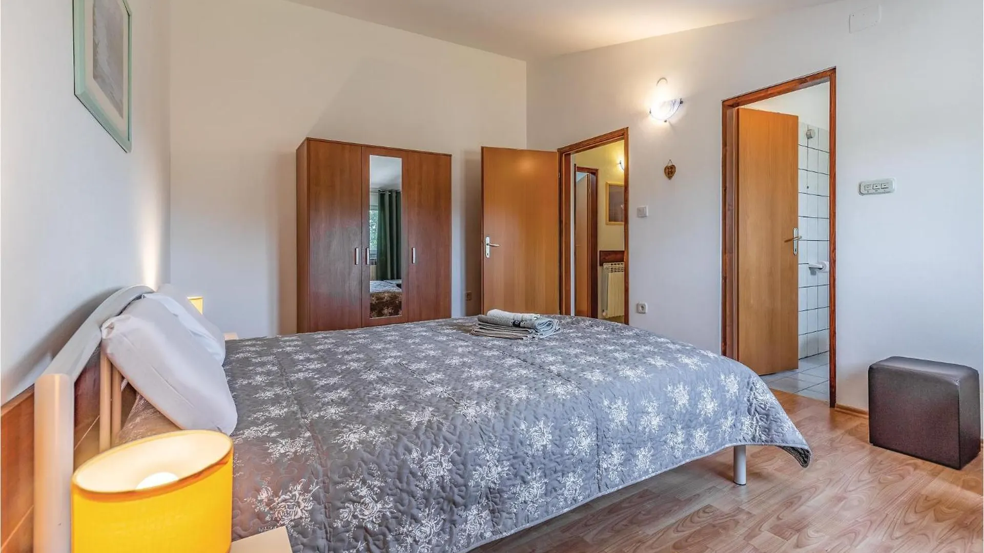 5 Bedroom Lovely Home In Pavicini 0*,  Κροατία