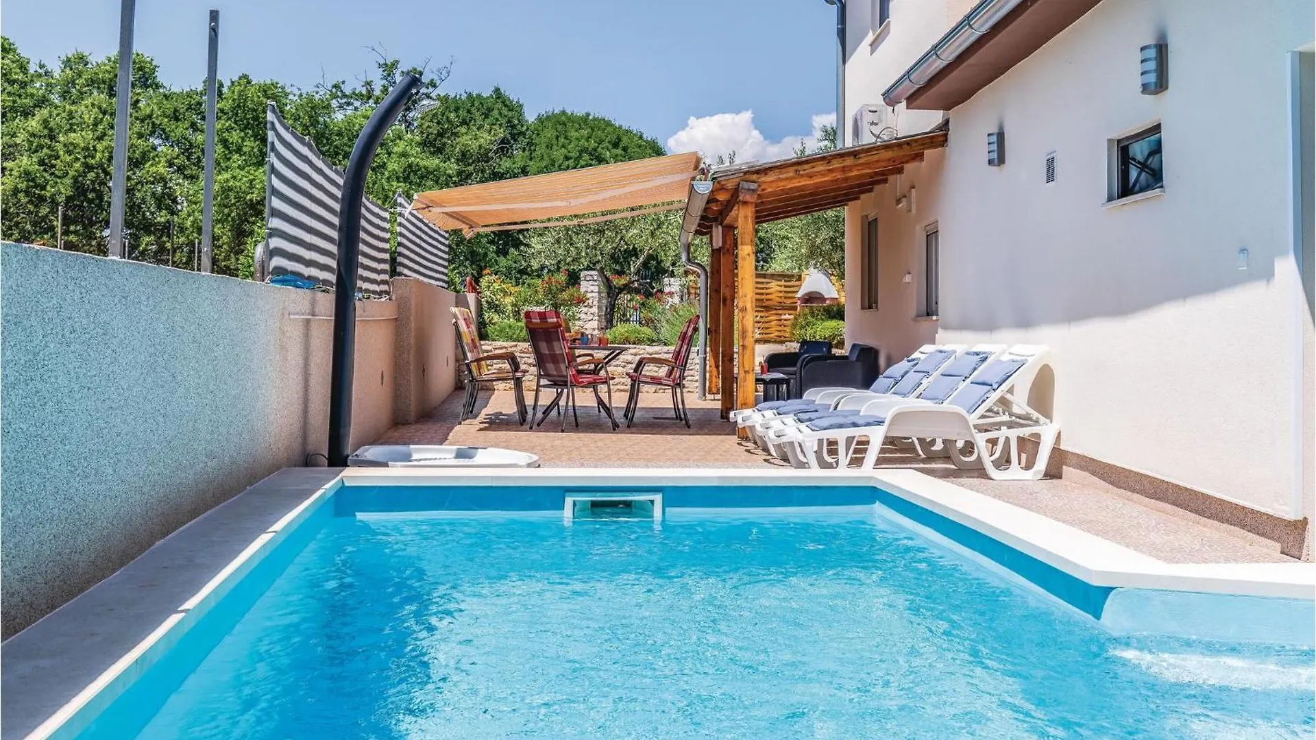 5 Bedroom Lovely Home In Pavicini 0*,
